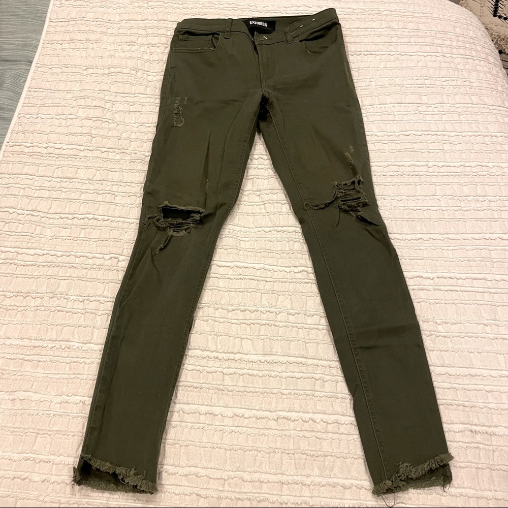 Army green distressed pants